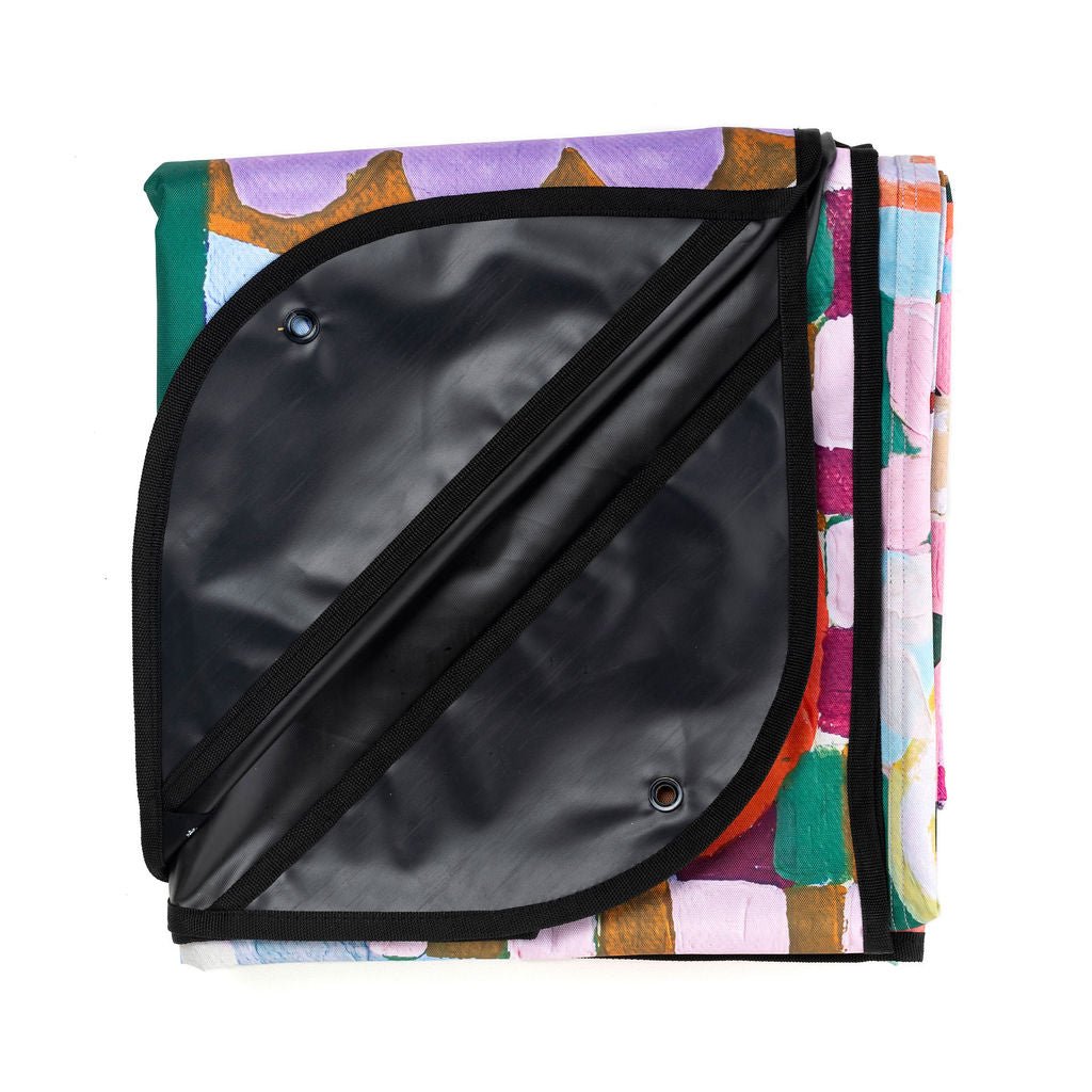 Summer Graze Really Big Picnic Rug and Backpack Set - Umbrella Hole Version