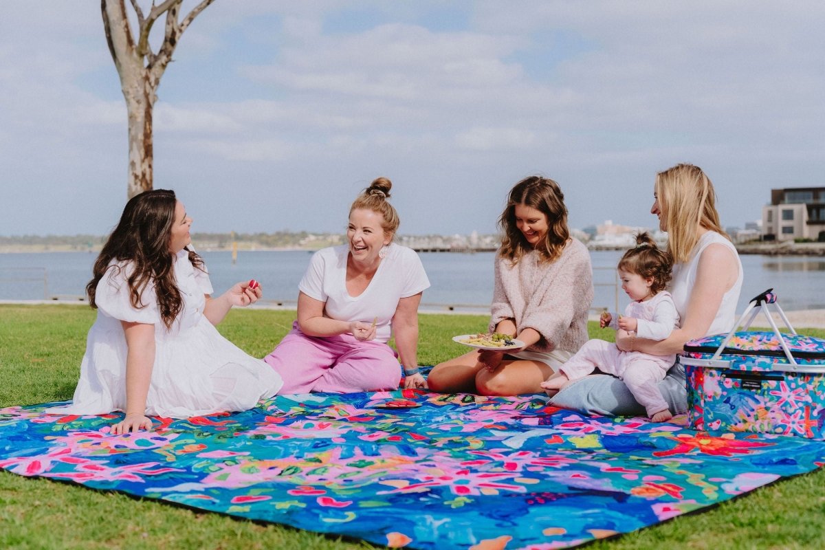 Rhinestone Cowboy Really Big Picnic Rug and Backpack Set - Umbrella Hole Version