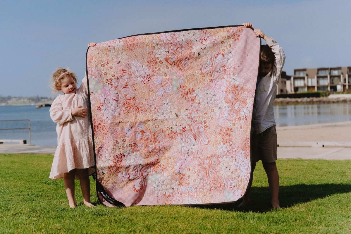 Vanilla Latte Everyday Picnic Rug and Backpack Set