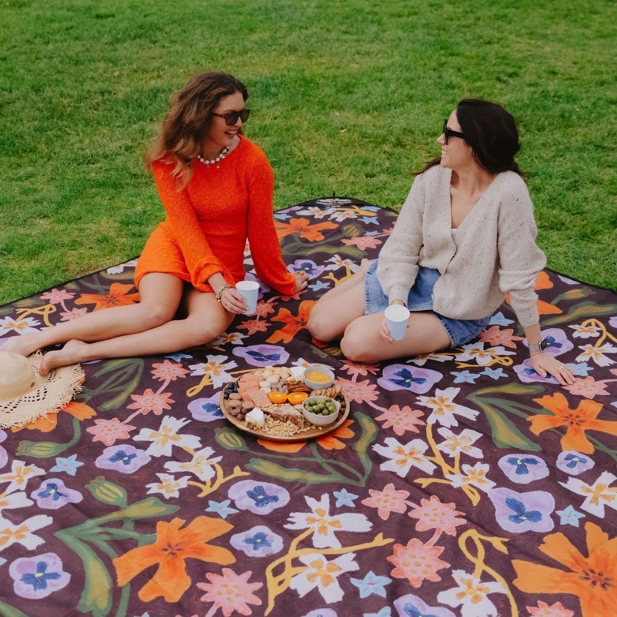 Wild Things Really Big Picnic Rug and Backpack Set - Umbrella Hole Version