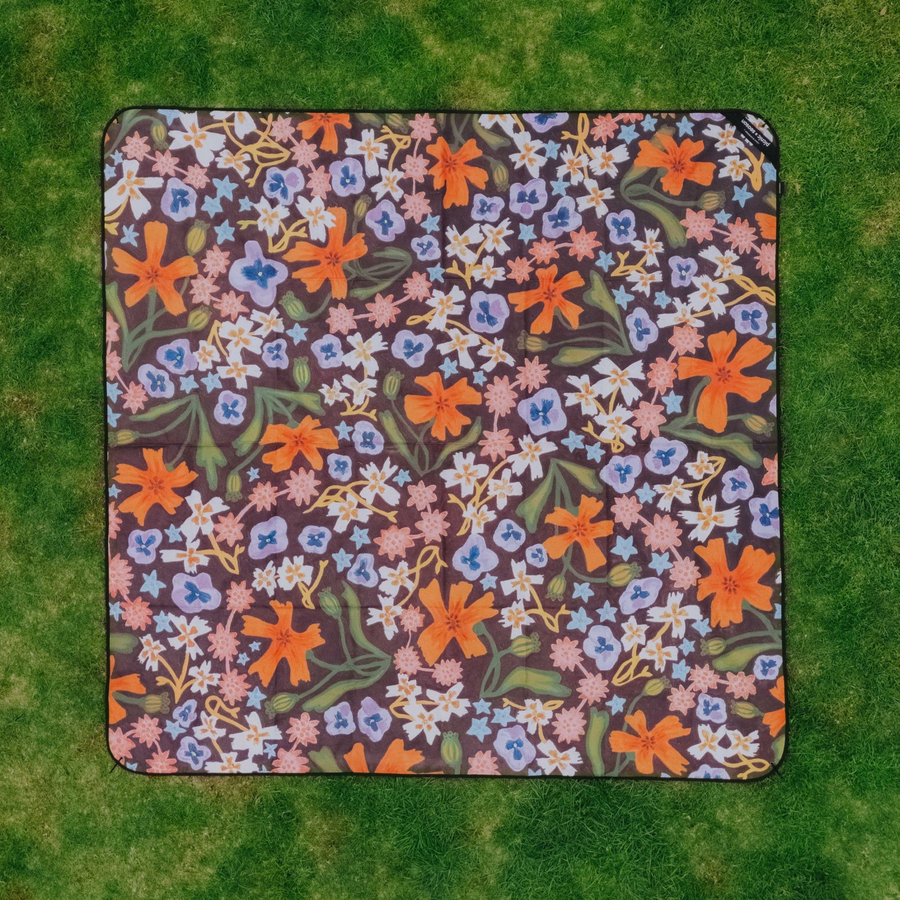 Wild Things Really Big Picnic Rug and Backpack Set - Umbrella Hole Version