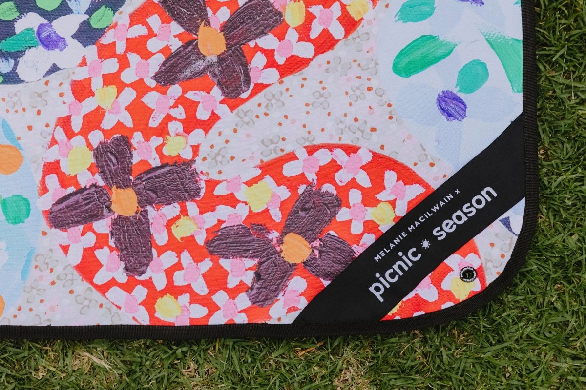 Dive Of Life Really Big Picnic Rug and Backpack Set - Picnic Season