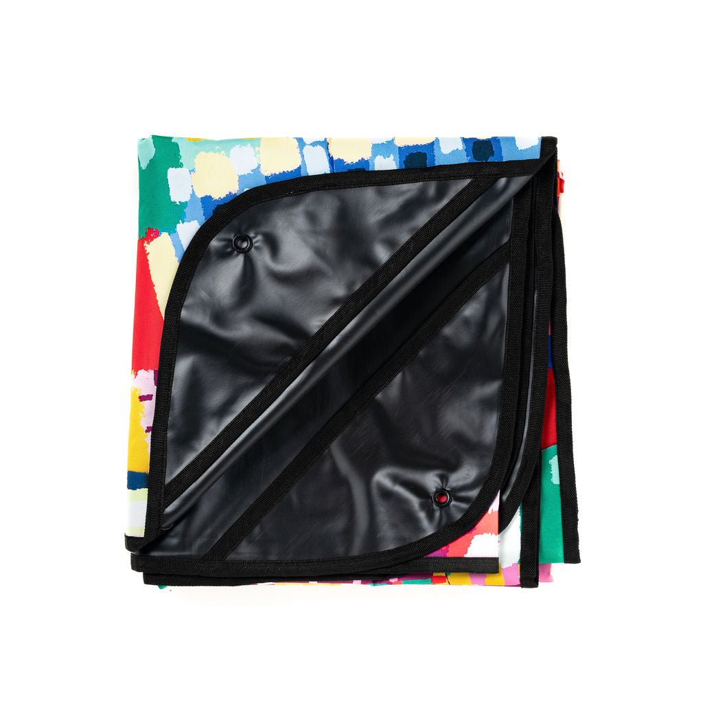 Cityscape Really Big Picnic Rug and Backpack Set - Picnic Season