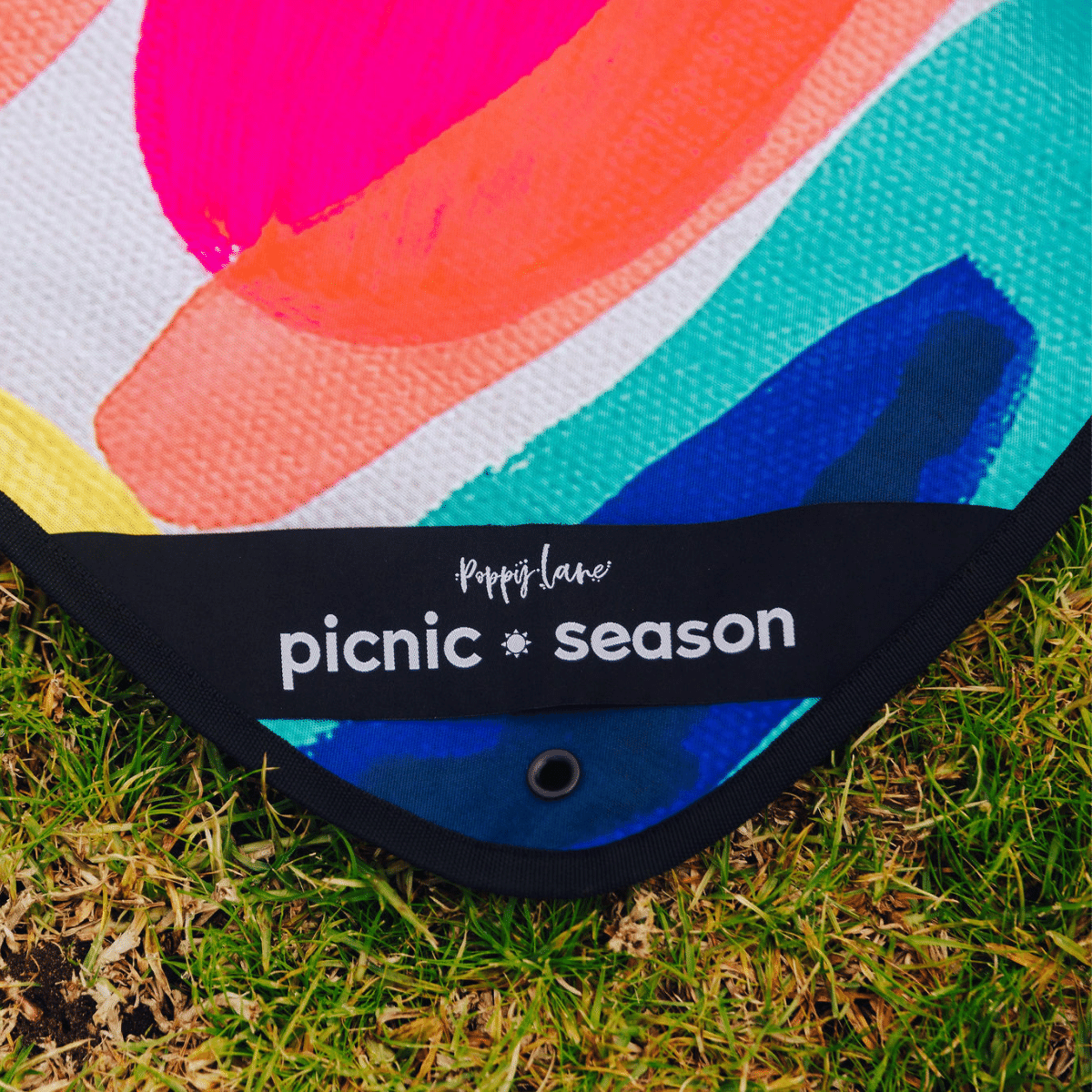 BROOKLYN REALLY BIG PICNIC RUG AND BACKPACK SET