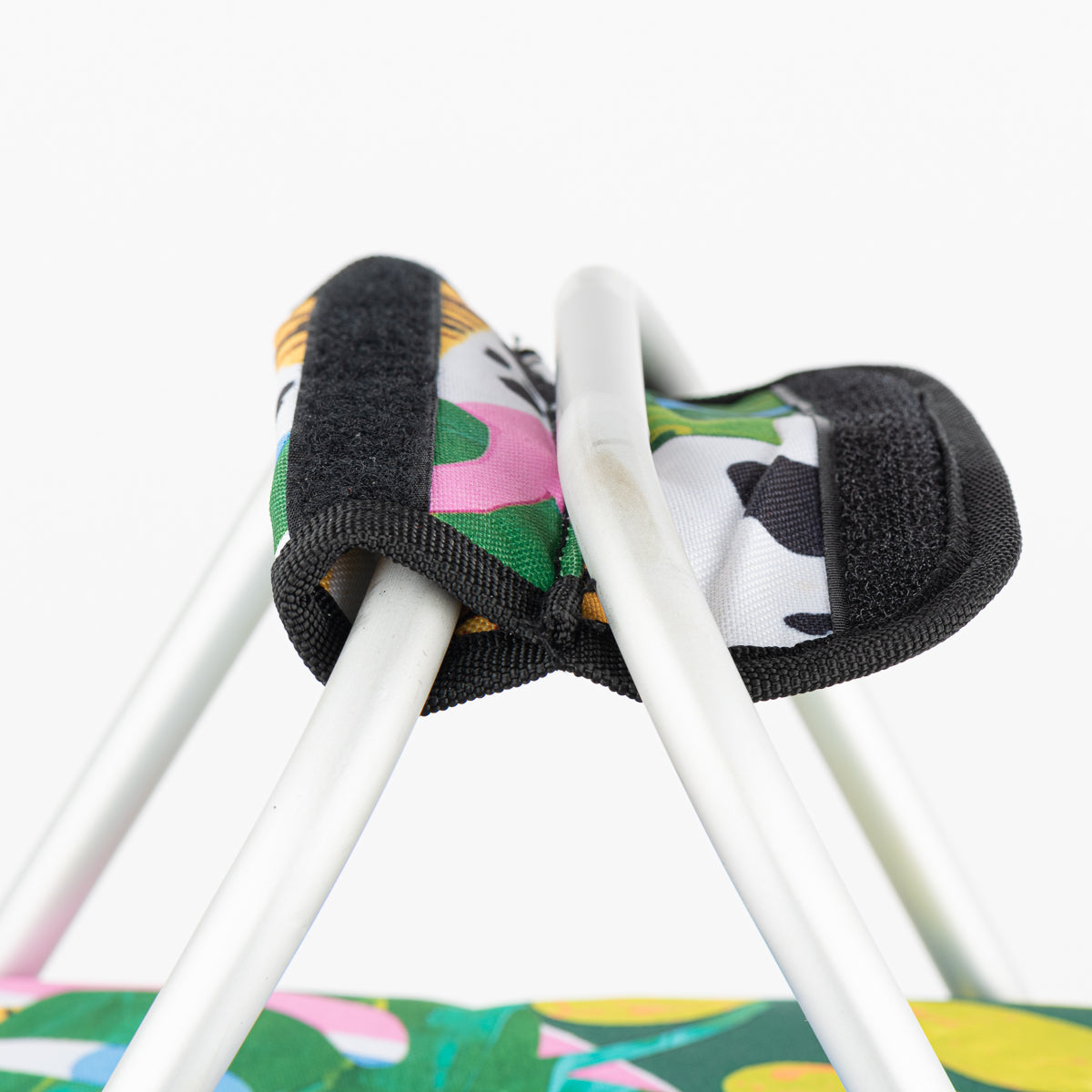 welcome to the jungle really cool insulated picnic basket