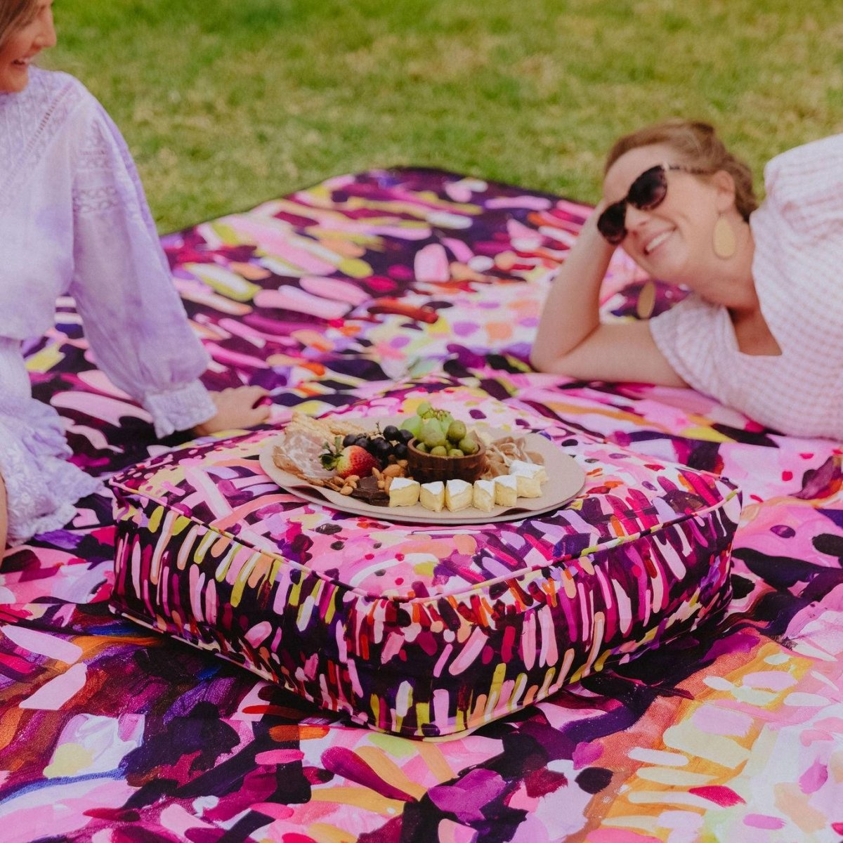 Picnic Pillow - Medley - Picnic Season