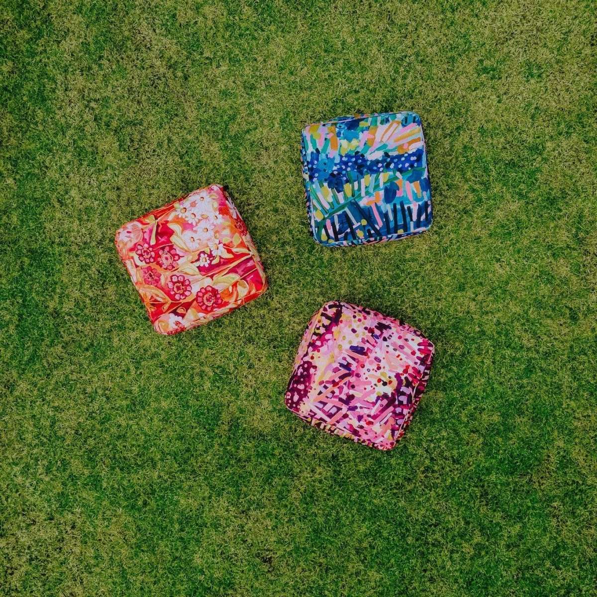 Picnic Pillow - Zinnia - Picnic Season
