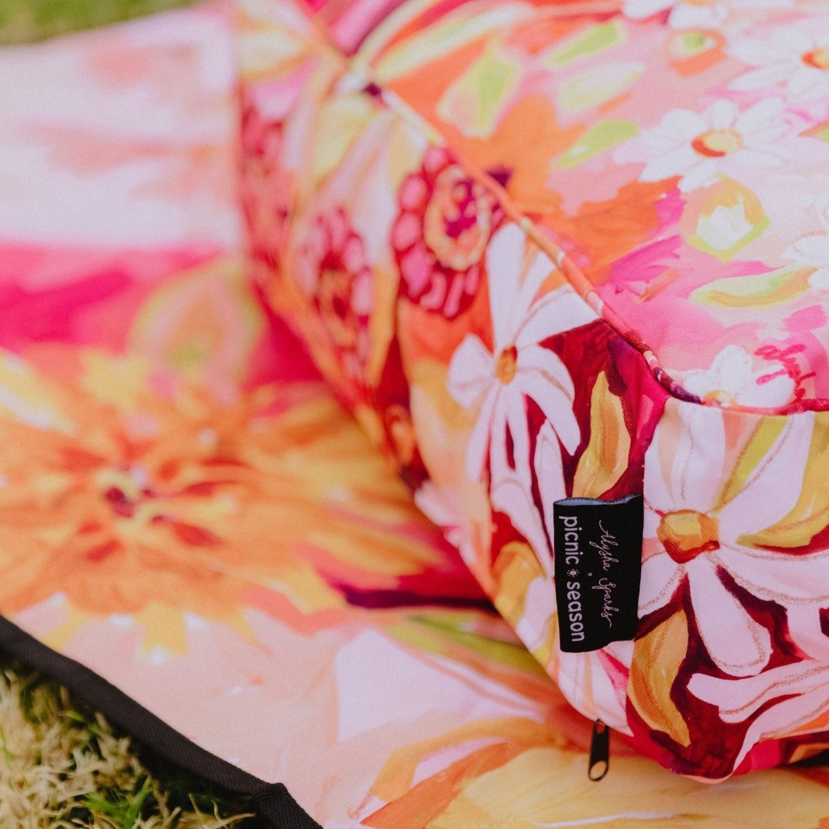 Picnic Pillow - Zinnia - Picnic Season