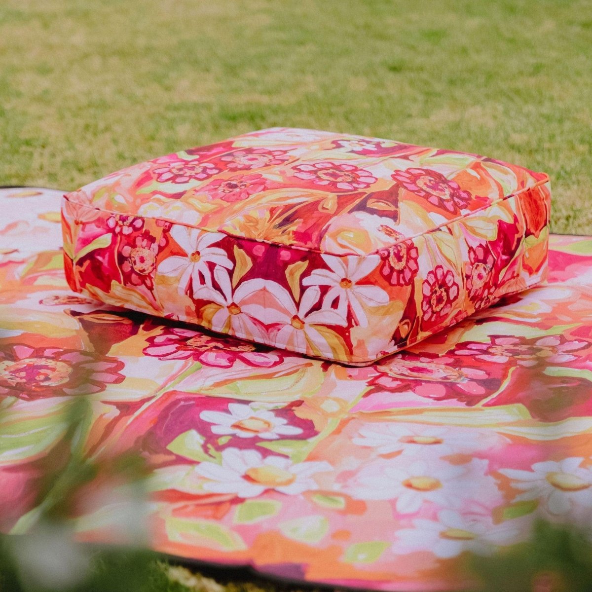 Picnic Pillow - Zinnia - Picnic Season