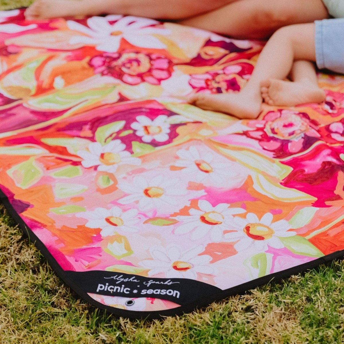 Zinnia Everyday Picnic Rug and Backpack Set - Picnic Season