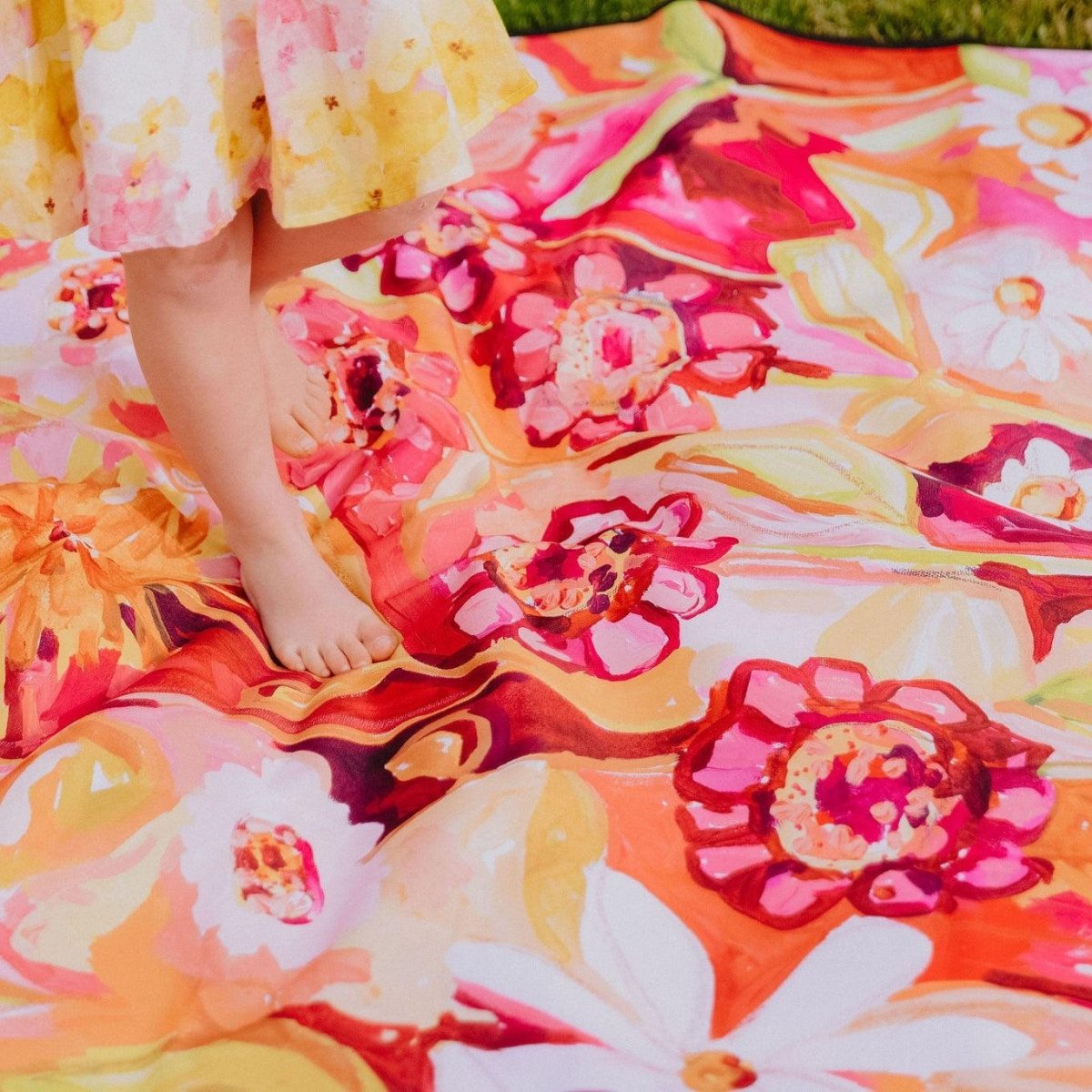 Zinnia Everyday Picnic Rug and Backpack Set - Picnic Season